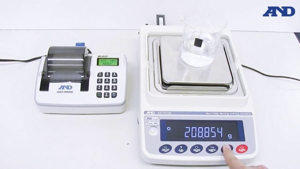 AD-8127 と分析天びん結果プリンター