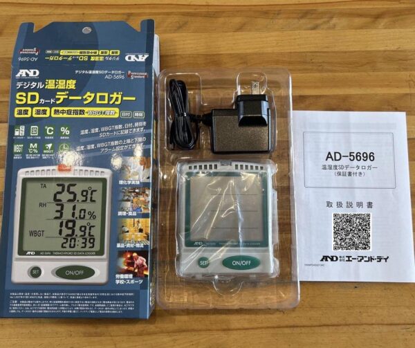 A&D AD-5696 Bộ ghi dữ liệu nhiệt độ, độ ẩm, WBGT kèm SDHC card