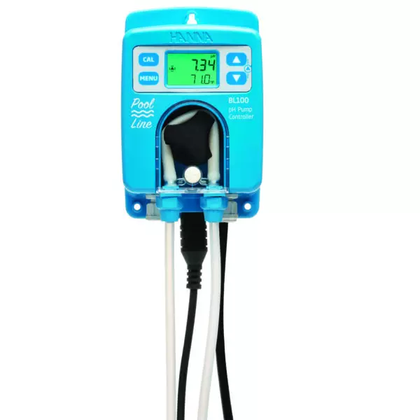 スイミングプール pH コントローラーと投与ポンプ BL100 の組み合わせ
