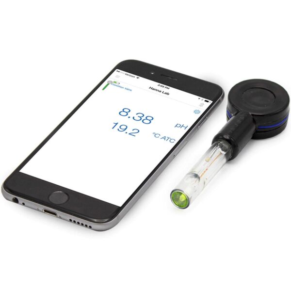 HALO Bluetooth 電極は平面上の pH を測定します