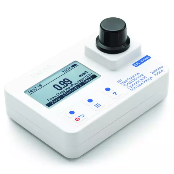 HI97101 Bromine, Chlorine, Cyanuric Acid, Iodine, Iron and pH Meter in Clean Water