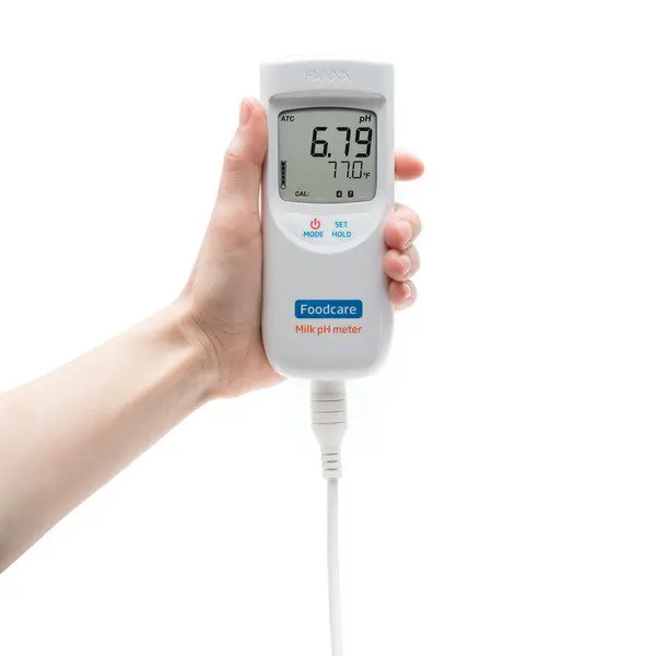 pH/Temperature Measuring Machine on Human Skin and Scalp Surface